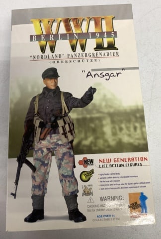 Dragon WWII Nordland Panzergrenadier Figure: Ansgar Oberschutze, Berlin 1945, 1/6 scale, looks complete