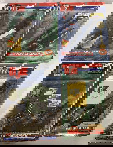 lot of 4 GI Joe Accessory Sets (1 of 4)