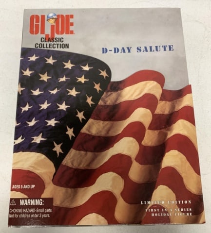 GI Joe D-Day Salute Classic Collection: Limited Edition, First in a series, Holiday Figure