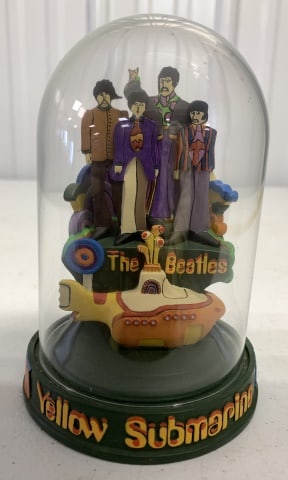 Franklin Mint Beatles Yellow Submarine Dome: Limited Edition, numbered A6118