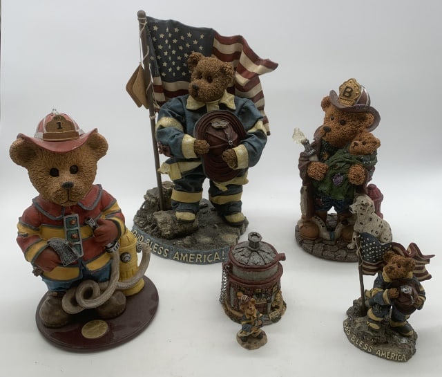 5 bear firefighter figures; 3 are Boyd's (1 of 16)