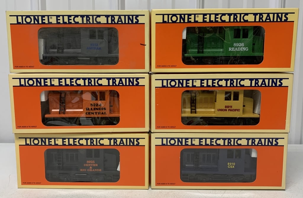 lot of 6 Lionel Engines in Boxes (1 of 4)