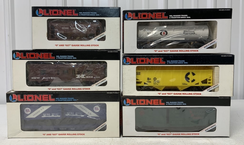 6 Lionel Trains hopper, boxcar, tankcar (1 of 4)