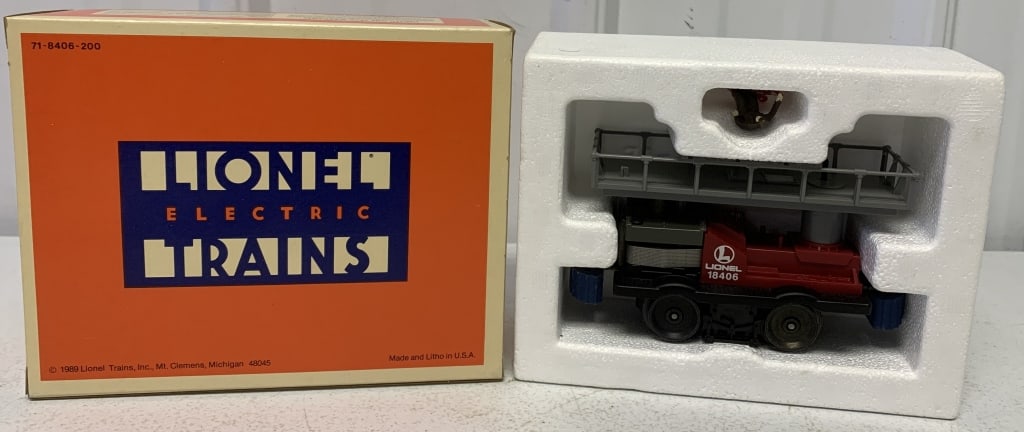 Lionel Operating Track Maintenance Car in box (1 of 3)
