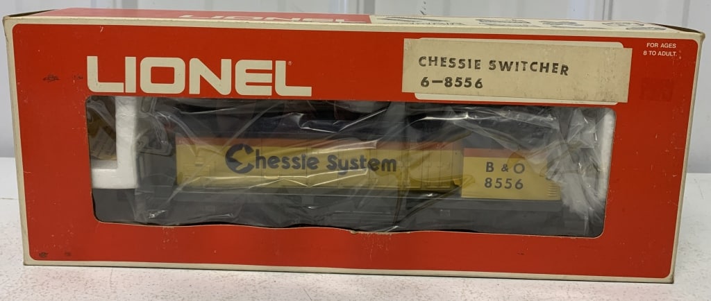 Lionel Chessie Switcher in box (1 of 3)