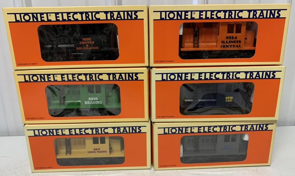 6 Lionel Industrial Switcher Engines in boxes (1 of 4)