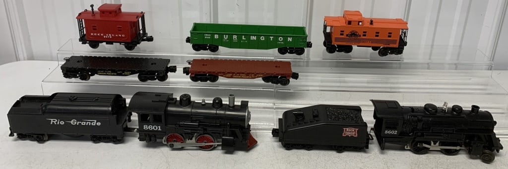 Lionel 8601 & 8602 engines, tenders and 5 cars: O27 gauge, show wear