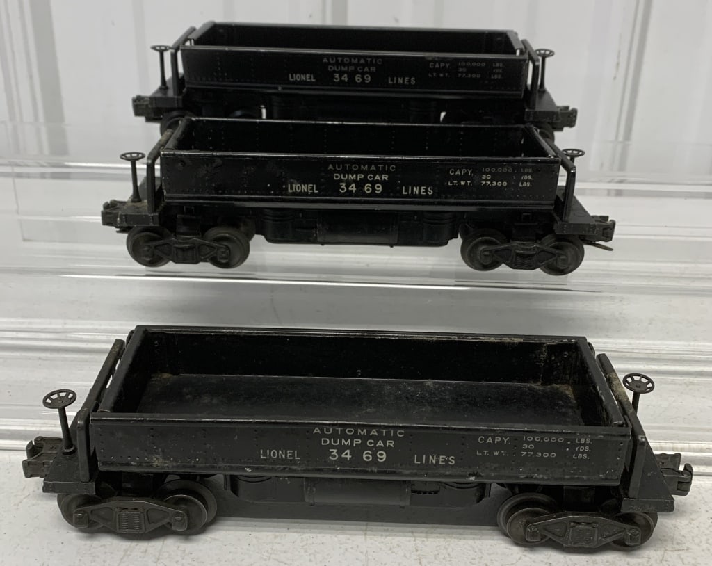 3 Lionel 3469 Automatic Dump Cars (1 of 4)