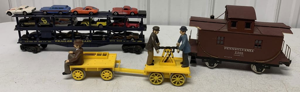 3 train cars including Lionel and Bachman (1 of 5)
