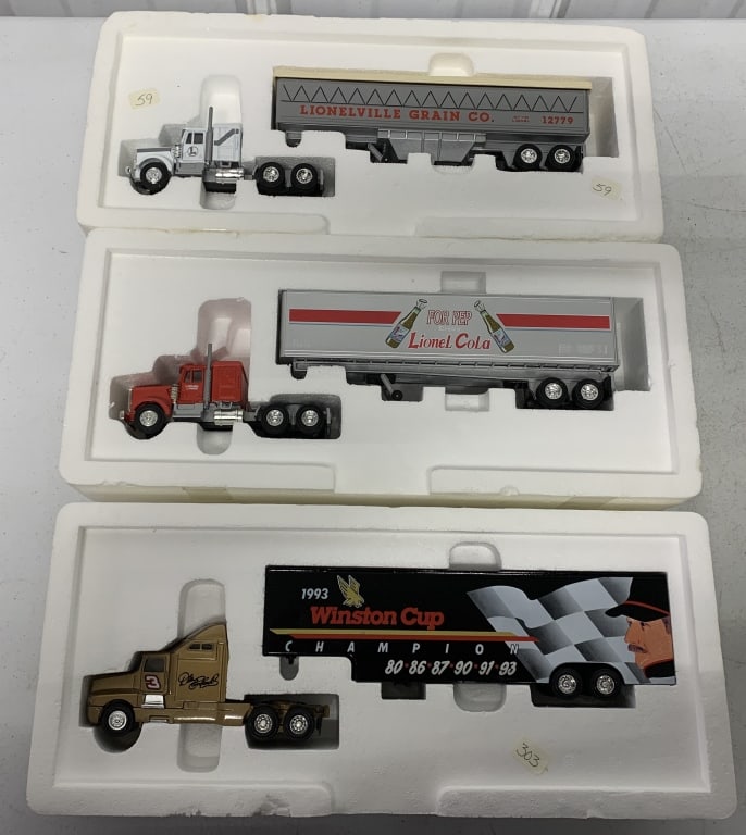 3 diecast tractor trailers (1 of 3)