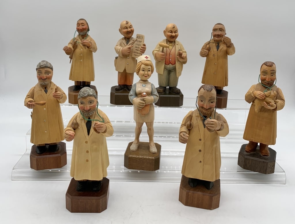 9 Anri Wooden Carved Figures (1 of 5)