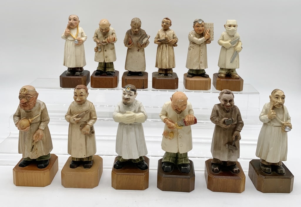 lot of 12 Carved Wooden Figures - Anri & others (1 of 5)