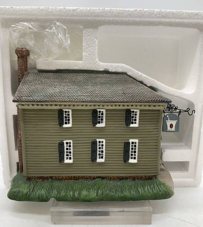 Lang & Wise Williamsburg Pasteur & Galt Shop (1 of 5)