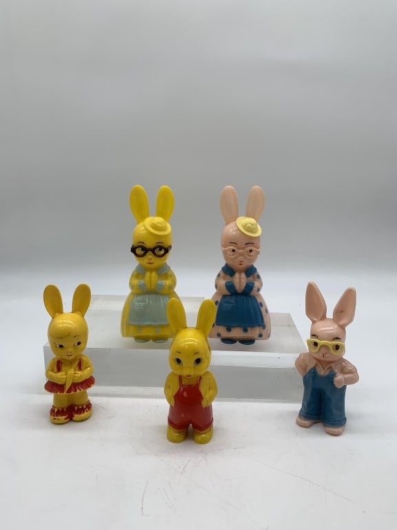 5 Knickerbocker Bunny Rattles (1 of 6)