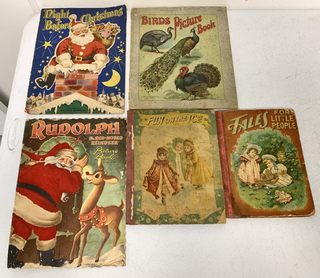5 Vintage Childrens Books, Santa, Birds, others (1 of 5)