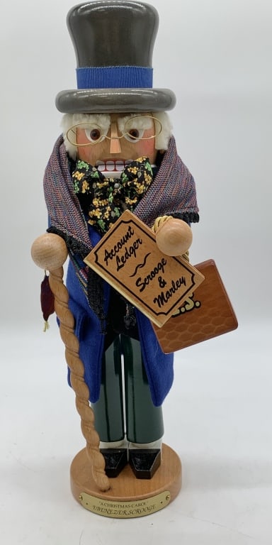 Steinbach Marley's Ghost Nutcracker (1 of 5)