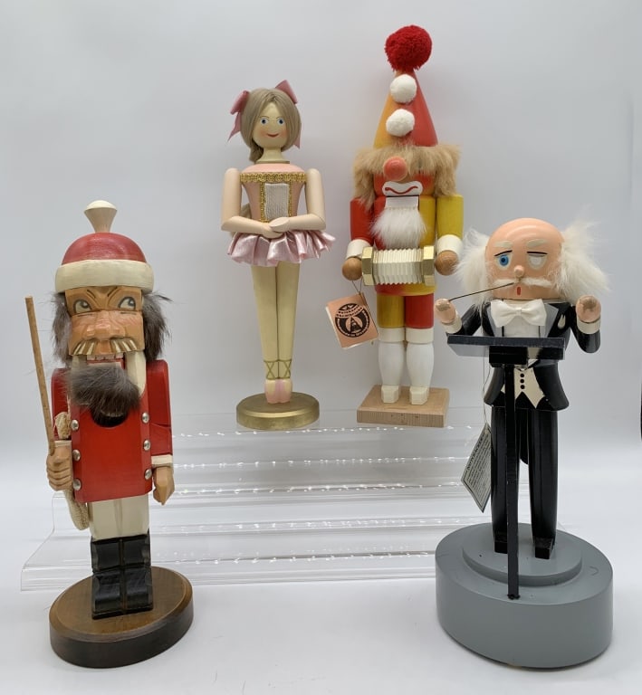4 Nutcrackers Erzgebirge, Ulbricht & others (1 of 8)