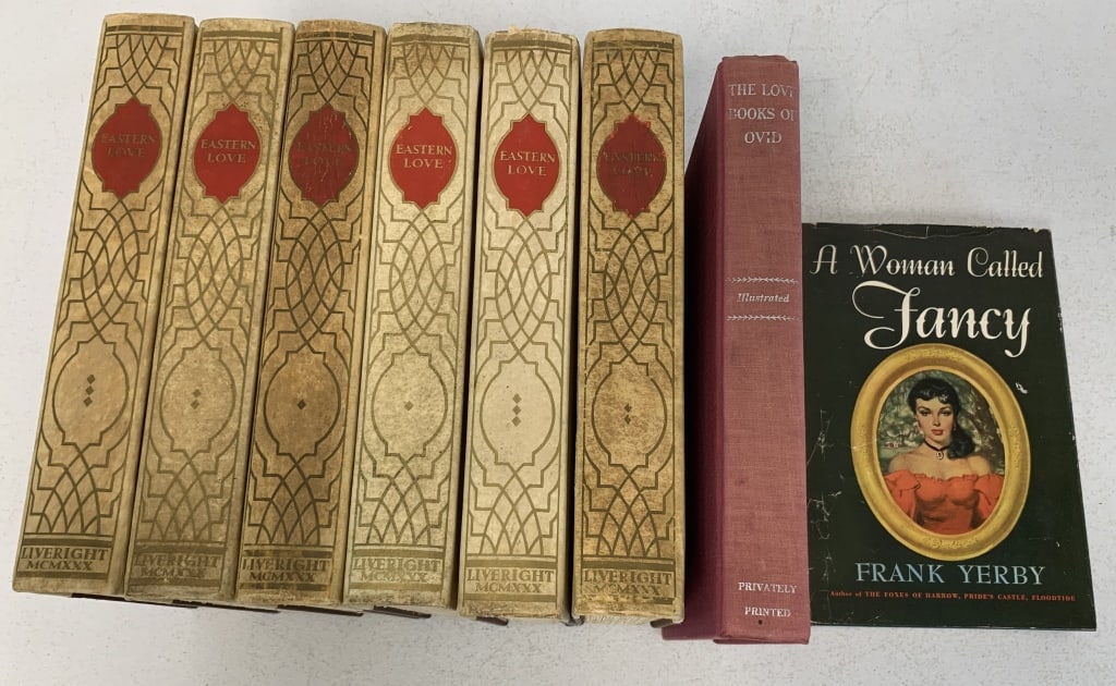 8 pcs- Eastern Love Book Set & Love Books Ovid (1 of 3)