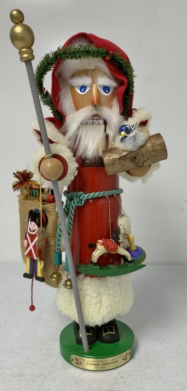 Steinbach Father Christmas Nutcracker (1 of 5)