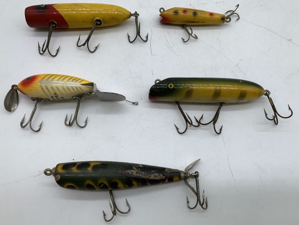 lot of 5 Fishing Lures, mostly Wooden (1 of 5)