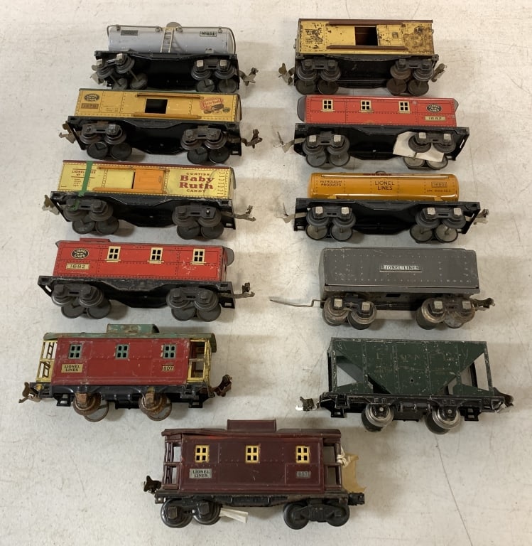 lot of 11 Tin Lionel Train Cars (1 of 10)