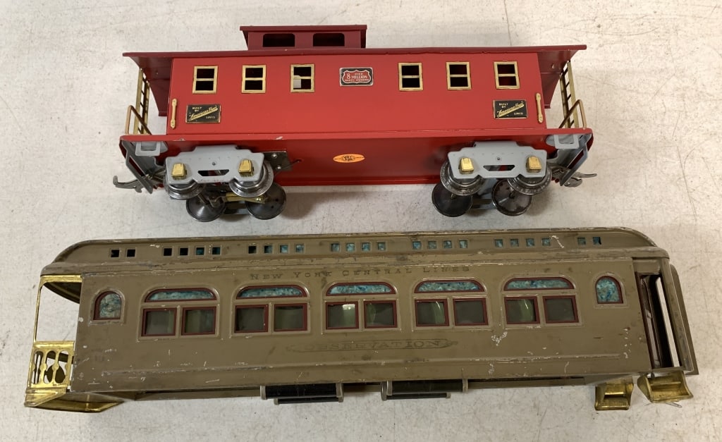 lot of 2 Tin Train Cars-Lionel & American Flyer (1 of 4)