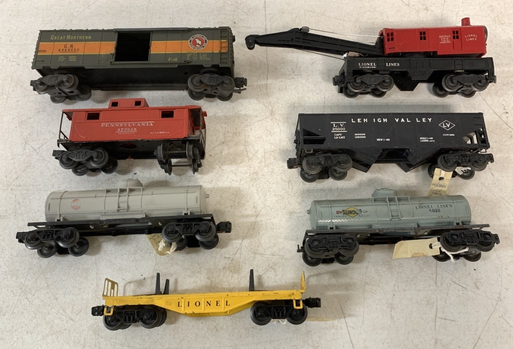 lot of 7 Lionel Train Cars, others (1 of 6)