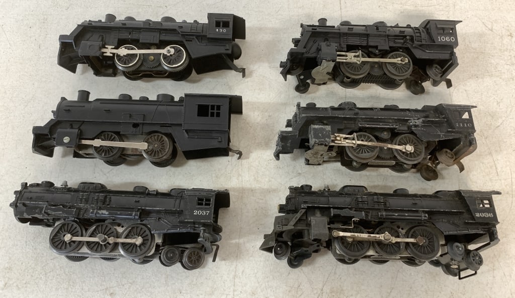 lot of 6 Lionel Locomotives (1 of 6)