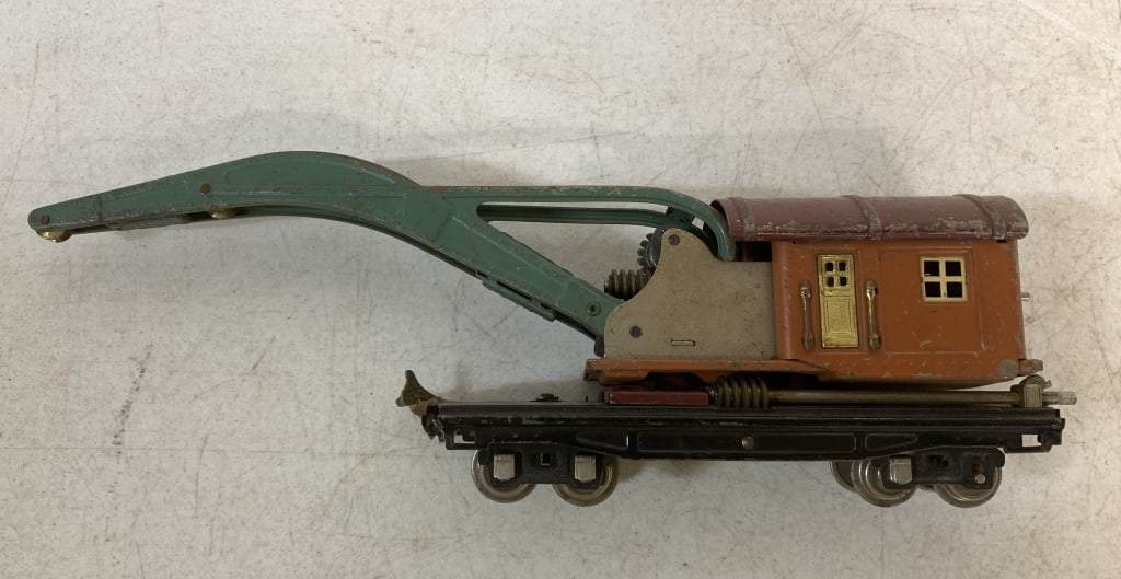 Lionel 810 Tin Crane (1 of 4)