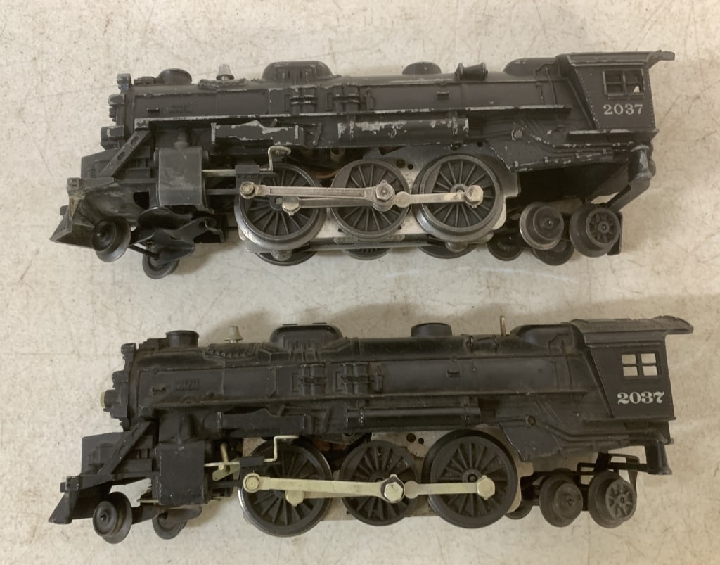 lot of 2 Lionel Locomotive Engines (1 of 4)