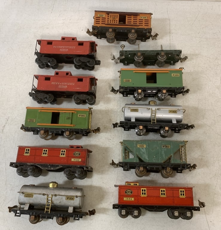 lot of 11 Tin Lionel Train Cars (1 of 8)