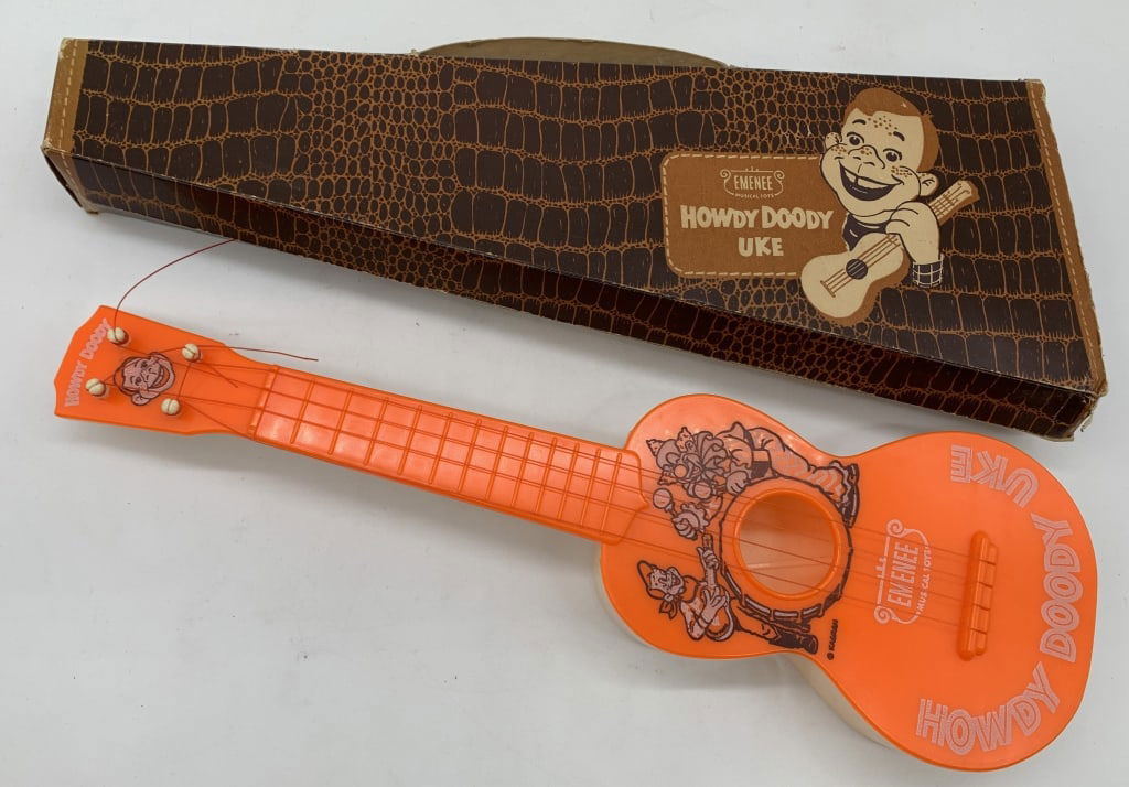 Emenee Howdy Doody Uke w/ original box (1 of 6)