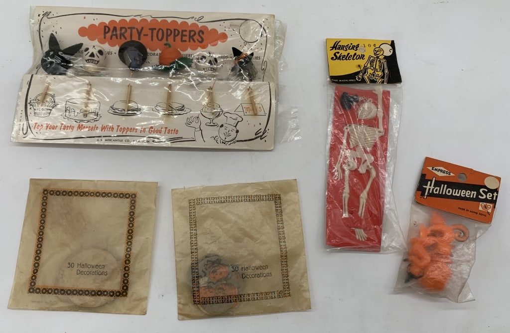 lot of 5 vintage Halloween decorations (1 of 6)