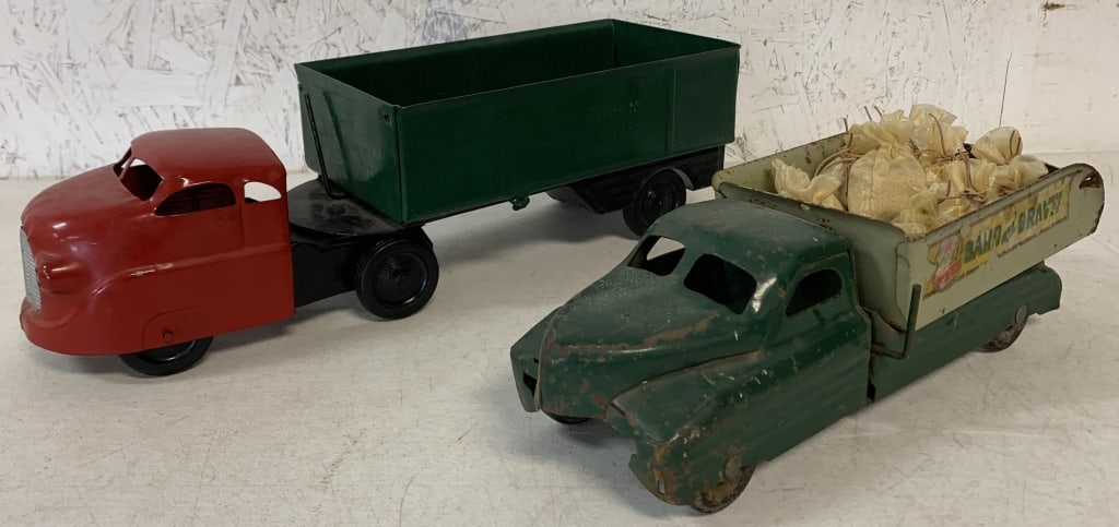 lot of 2- Wyandotte & Buddy L Trucks (1 of 8)