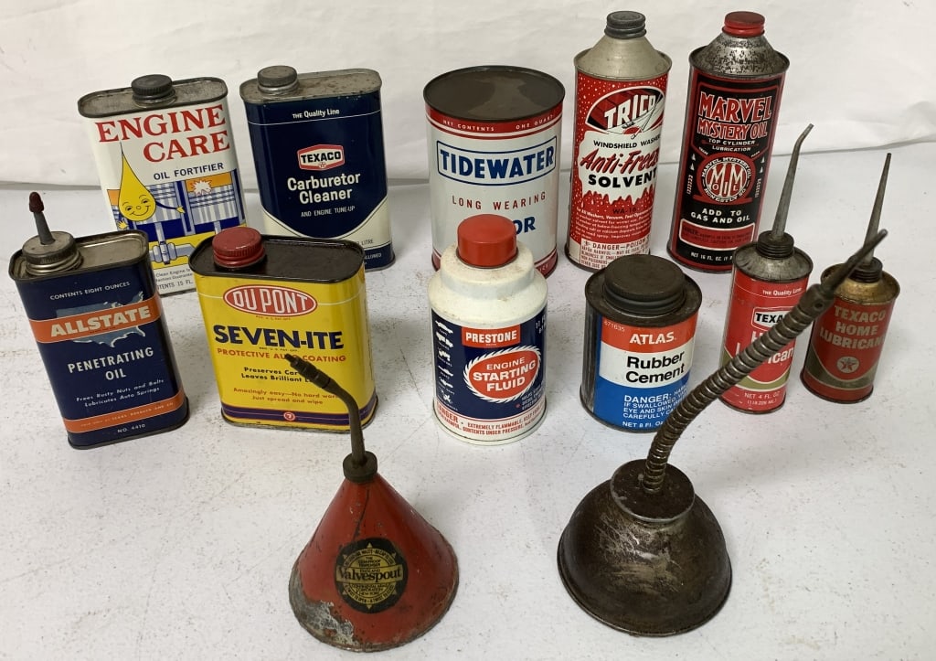 2 oilers and 11 empty adv. cans (1 of 7)