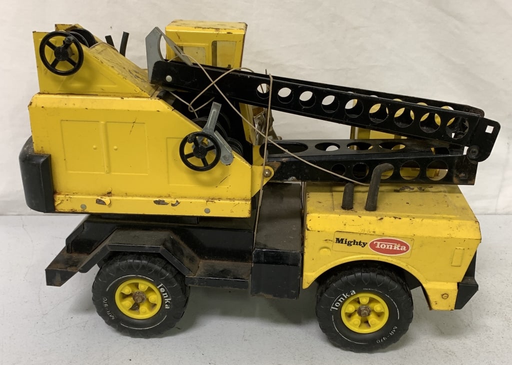 当時　tonka クレーン Tonka Crane 3288 Mighty Motorized for parts As Is how is