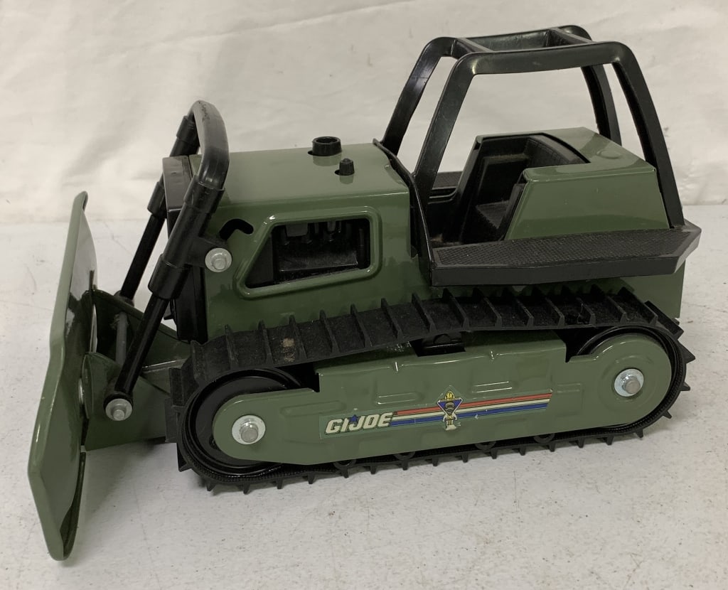 Tonka G.I. Joe Dozer: has scratches, bent plastic roll cage and warped track