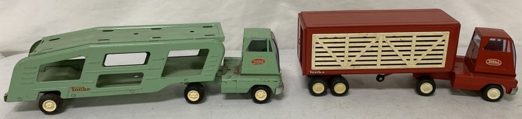 Tonka Cattle Truck and Car Carrier: have scratches and paint loss; car carrier has broken window, bent rear bumper and is missing lights; Cattle truck is missing door