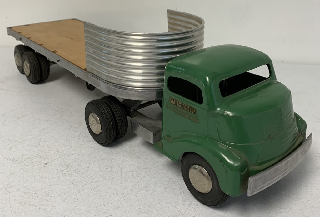 Smith Miller Truck & Flat Bed Trailer (1 of 5)