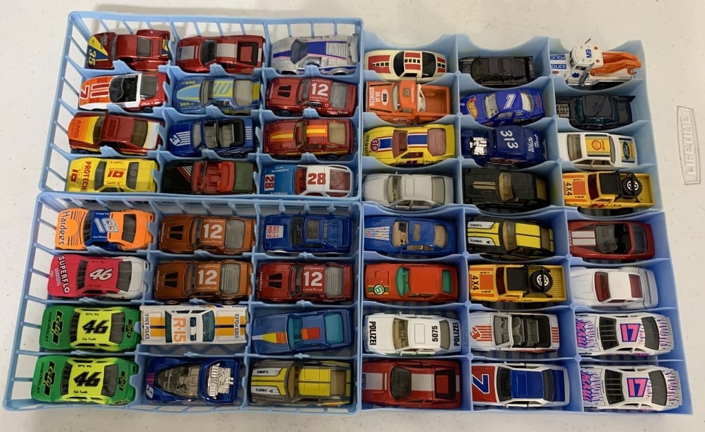 48 Matchbox & Hot Wheels Cars & Vinyl Case (1 of 4)