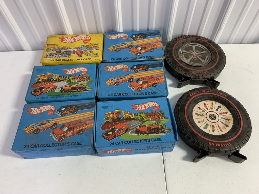 8 Vinyl & Plastic Hot Wheels Car Carrying Cases (1 of 5)