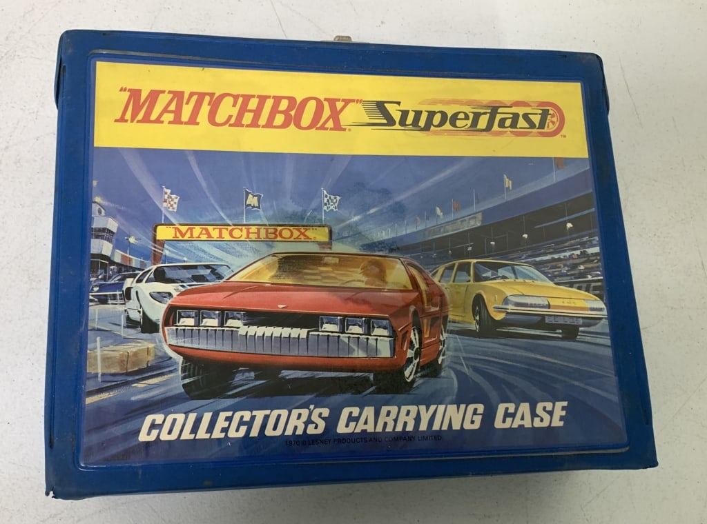 48 Matchbox Cars & Vinyl Carrying Case (1 of 5)