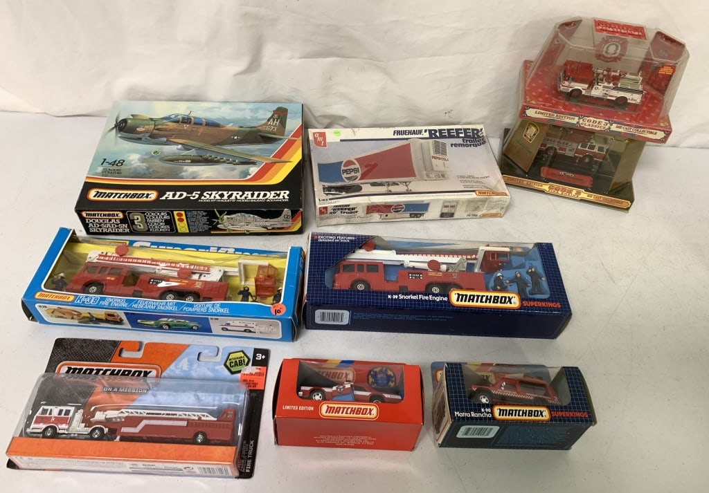 9 pcs-Matchbox, Code 3, AMT Pepsi Truck (1 of 7)