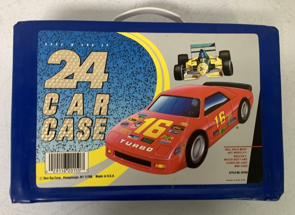 20+ pcs- Matchbox cars, others, Vinyl Case (1 of 5)