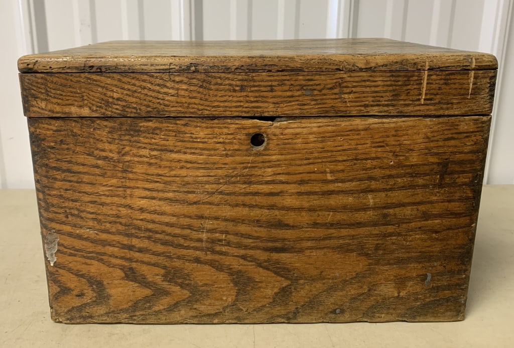 small wood storage chest (1 of 9)