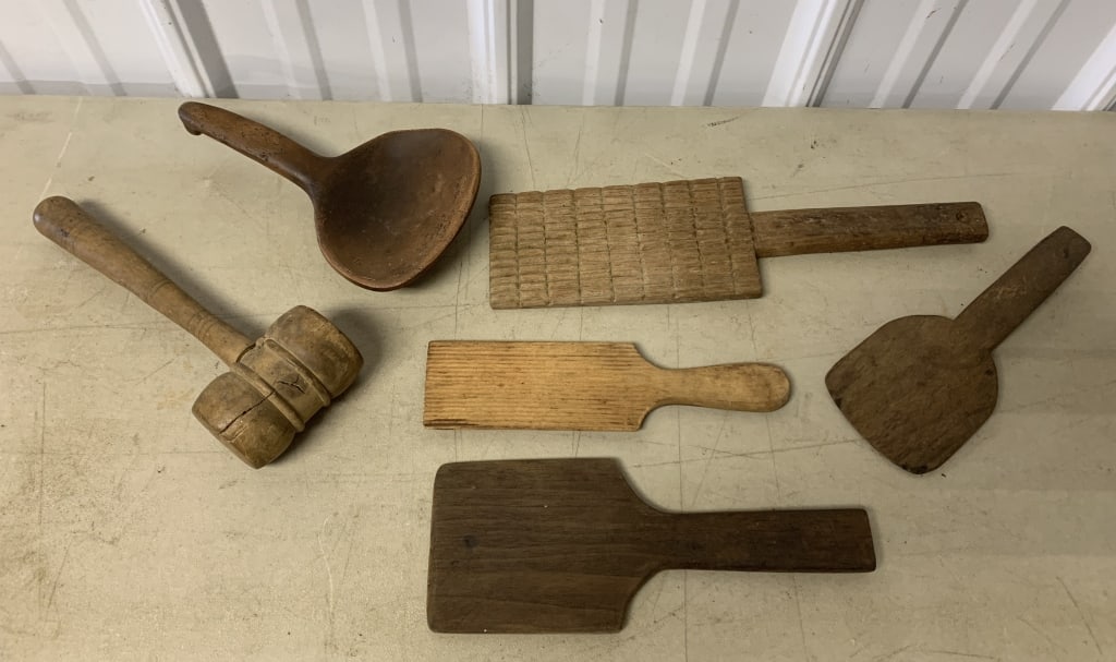 butter pats and gavel: all show wear, gavel has cracks