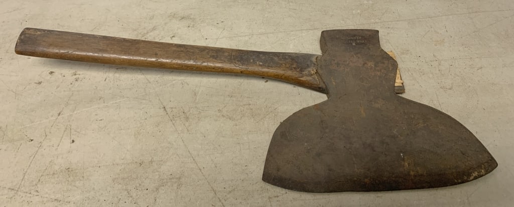 L. Quin stamped hand forged broad axe (1 of 5)