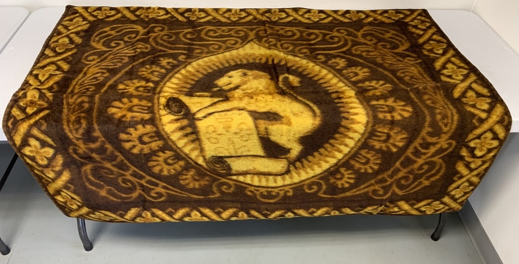 Chase brand buggy lap blanket (1 of 4)