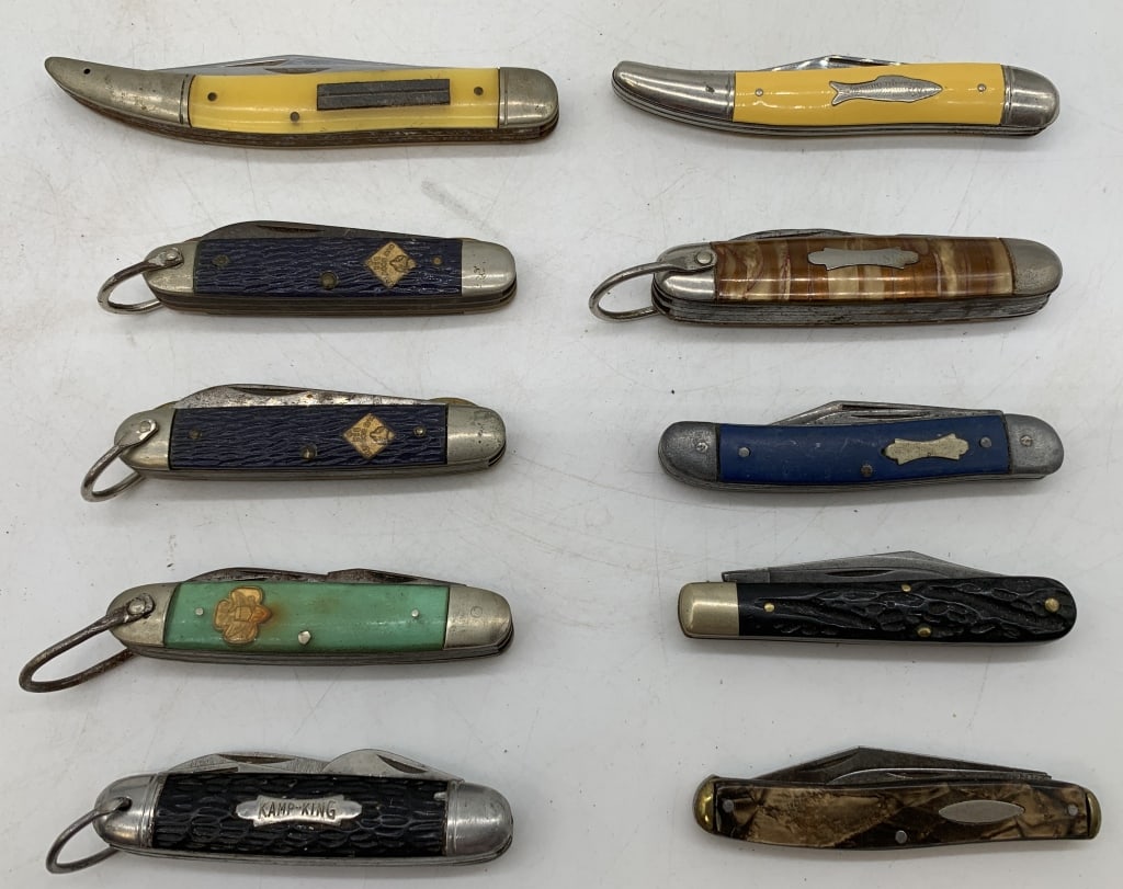 10 Pocket Knives,3-Boy Scout,Case,Kamp-King: Schrade Walden,some rust,tarnish