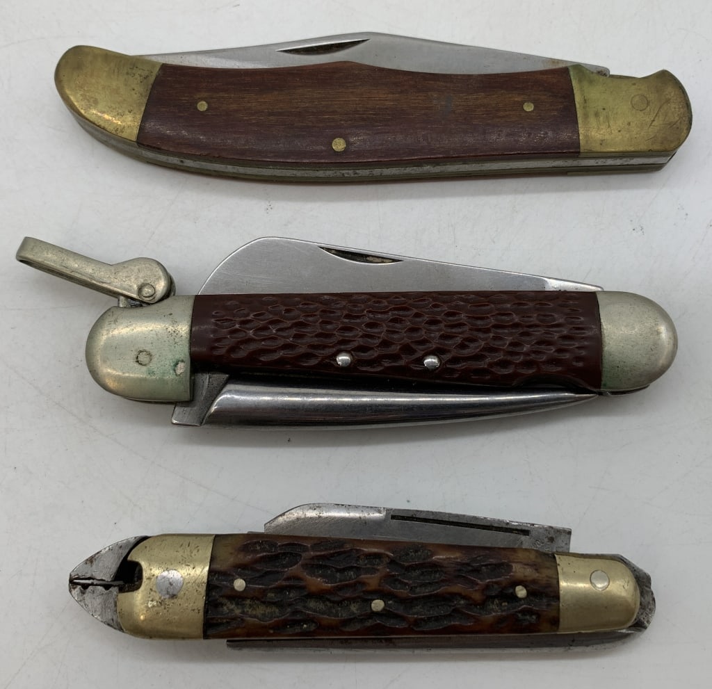 3 Combination Pocket Knives: 1 marked Ka-Bar,1 Camillus,some tarnishing